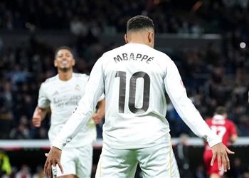 فيديو في ليلة مجد مبابي ريال مدريد يتخطى إشبيلية بثنائية في الدوري الإسباني