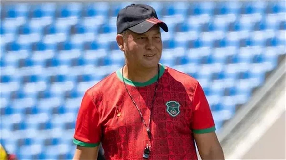 مدرب زيمبابوي عن القلق من صلاح ومرموش: علينا البقاء في المنزل 