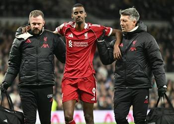 إيزاك يثير مخاوف ليفربول والسويد بشأن مدة غيابه