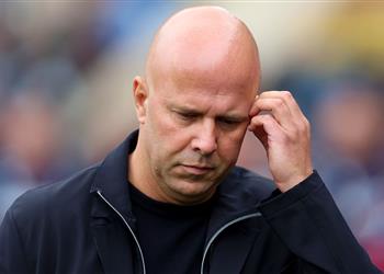 إعارة معل قة ومستقبل غامض ميركاتو يناير يحسم مصير لاعب ليفربول