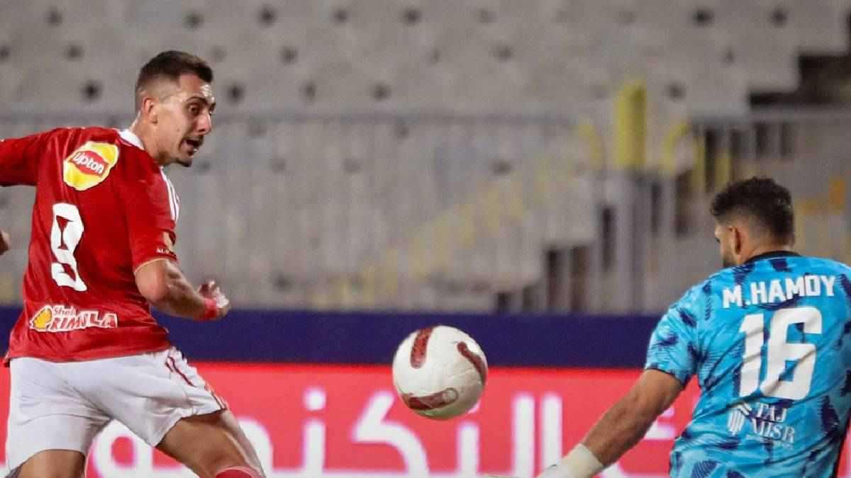 خاص | حقيقة رغبة سيراميكا كليوباترا في استعارة جراديشار من الأهلي في يناير 