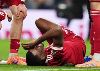 رغم بقاء محمد صلاح كاراجر يحث ليفربول على صفقة لتعويض إصابة إيزاك