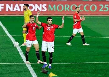 البريميرليج يحتفي بثنائية عمر مرموش ومحمد صلاح في مباراة مصر وزيمبابوي