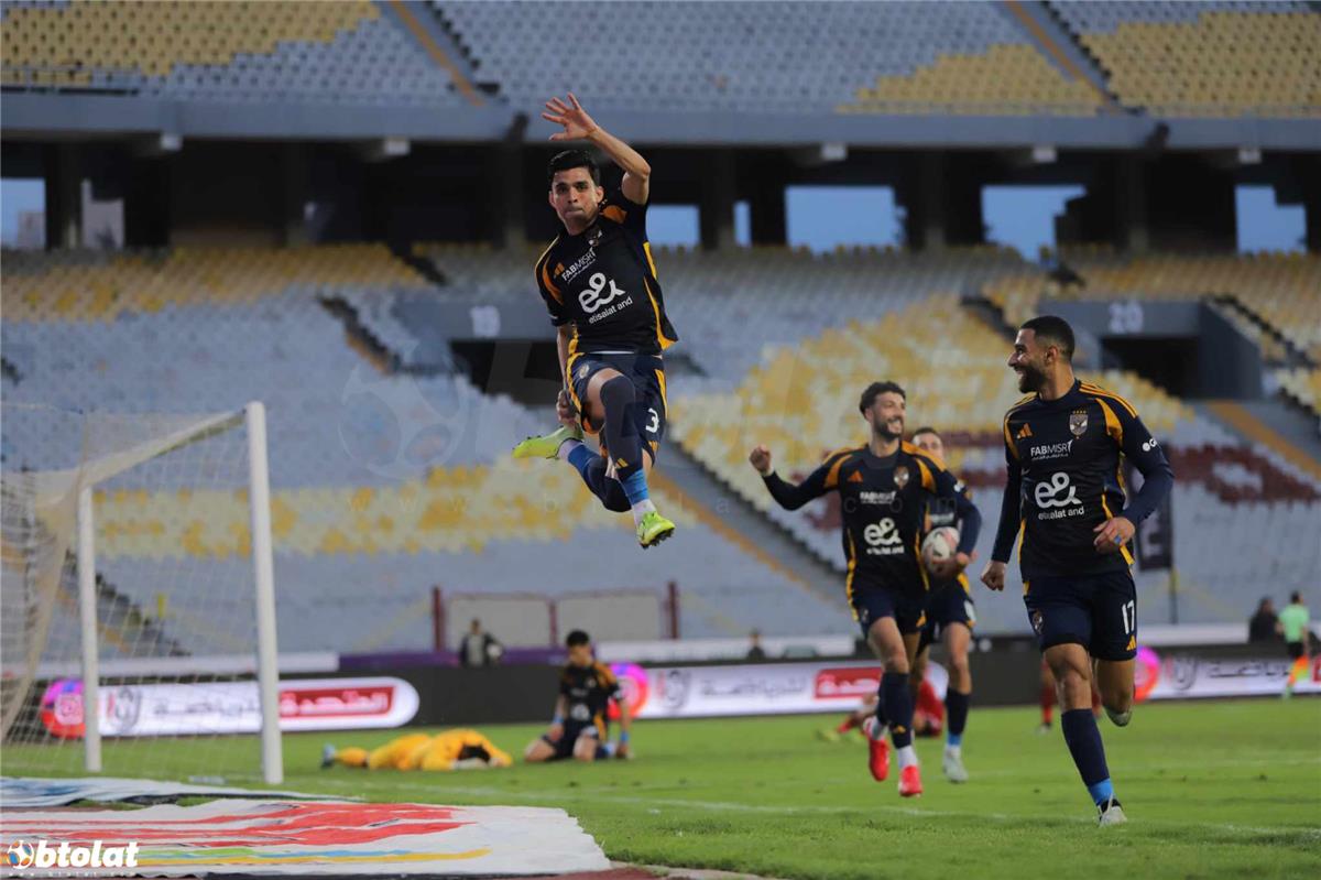 تشكيل الأهلي أمام غزل المحلة في كأس الرابطة.. حمزة عبد الكريم أساسيًا 