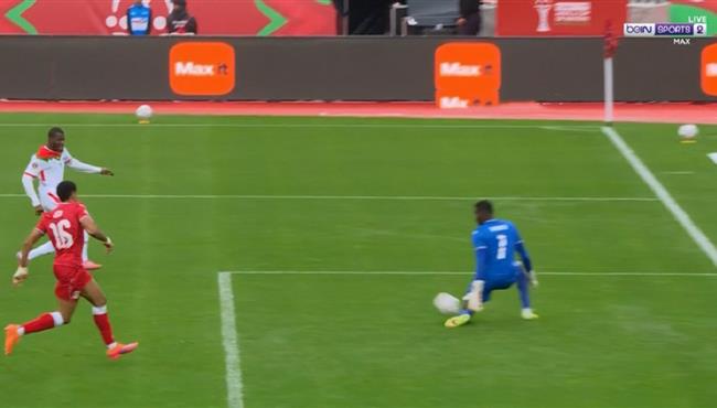 تصدي حارس مرمي غينيا الاستوائية يحرم بوركينا فاسو من تسجيل هدف بكأس امم افريقيا