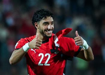 رومانو يطمئن عمر مرموش بعد أنباء انتقال سيمينيو إلى مانشستر سيتي