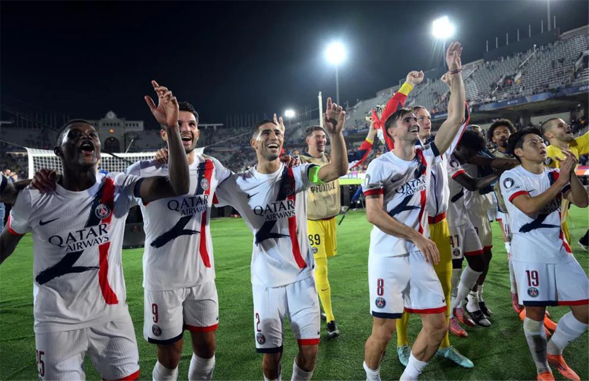 باريس سان جيرمان يغري لاعب ريال مدريد لرفض عروض الدوري السعودي 