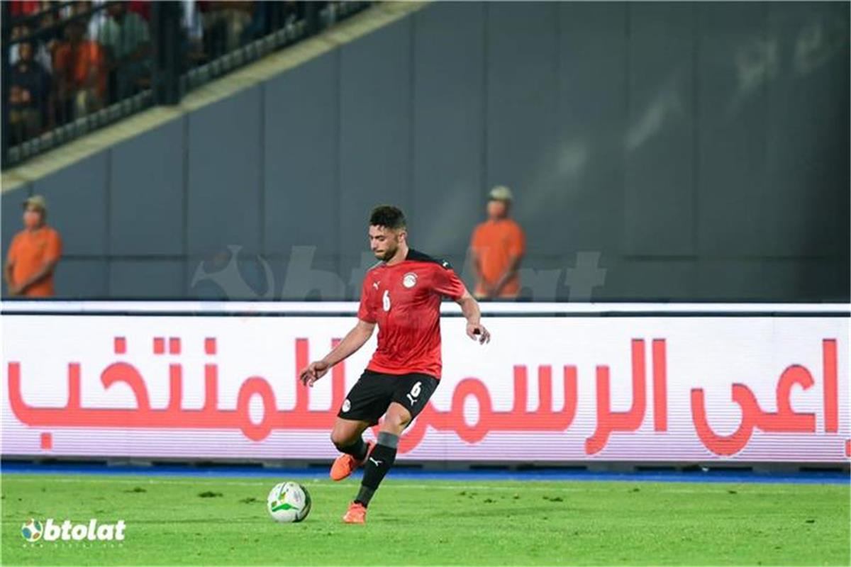 ياسر إبراهيم: أعرف لاعبي جنوب إفريقيا جيدًا.. وهذا ما قلته قبل انتهاء الشوط الأول 