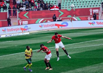 محمد هاني يعتذر بعد طرده أمام جنوب إفريقيا ويؤكد الإنذار الأول غير مستحق