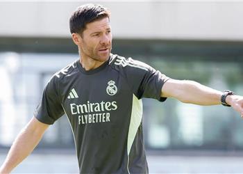 ريال مدريد يتمسك بموقفه ويجدد رفضه لـ طلب تشابي ألونسو