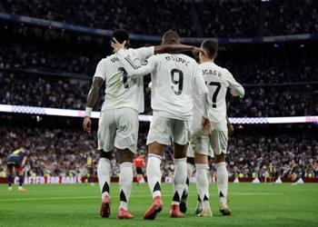 برشلونة يترقب ألكمار يرد على رغبة ريال مدريد في ضم جوهرته