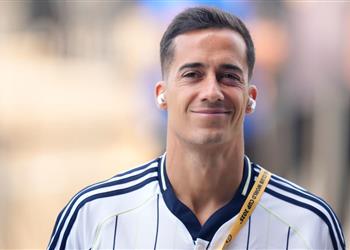 لوكاس فاسكيز يدافع عن لاعب ريال مدريد مثل الآلة ويعرف ما يجب عليه فعله