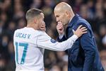 لوكاس فاسكيز يحدد أفضل لاعب في تاريخ ريال مدريد.. ويؤكد: زيدان كان مدربًا مثاليًا 