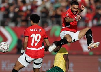 حكم جنوب إفريقي سابق يوضح مدى صحة القرارات المثيرة للجدل في مباراة مصر