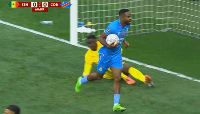 هدف الكونغو الديمقراطية الاول في مرمي السنغال بكأس أمم أفريقيا