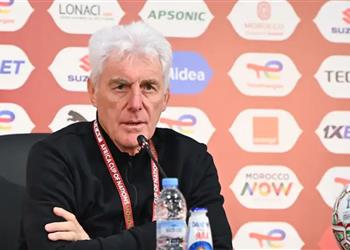 مدرب جنوب إفريقيا زوجتي شعرت بالخوف في مباراة مصر