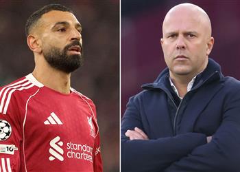 سلوت يكشف شعوره عند استبعاد محمد صلاح ويؤكد لاعب ليفربول ليس بديله