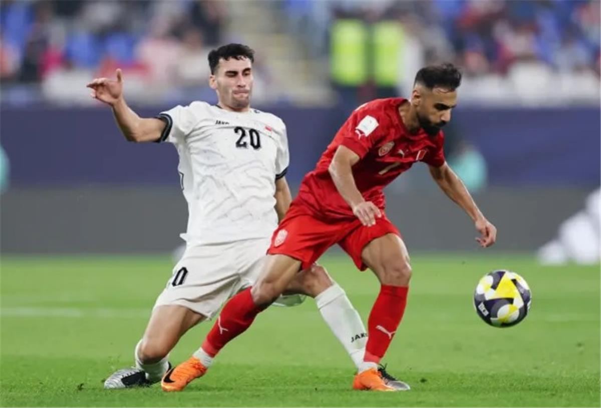 ترتيب المجموعة الرابعة في كأس العرب بعد تعادل الجزائر مع السودان وفوز العراق على البحرين