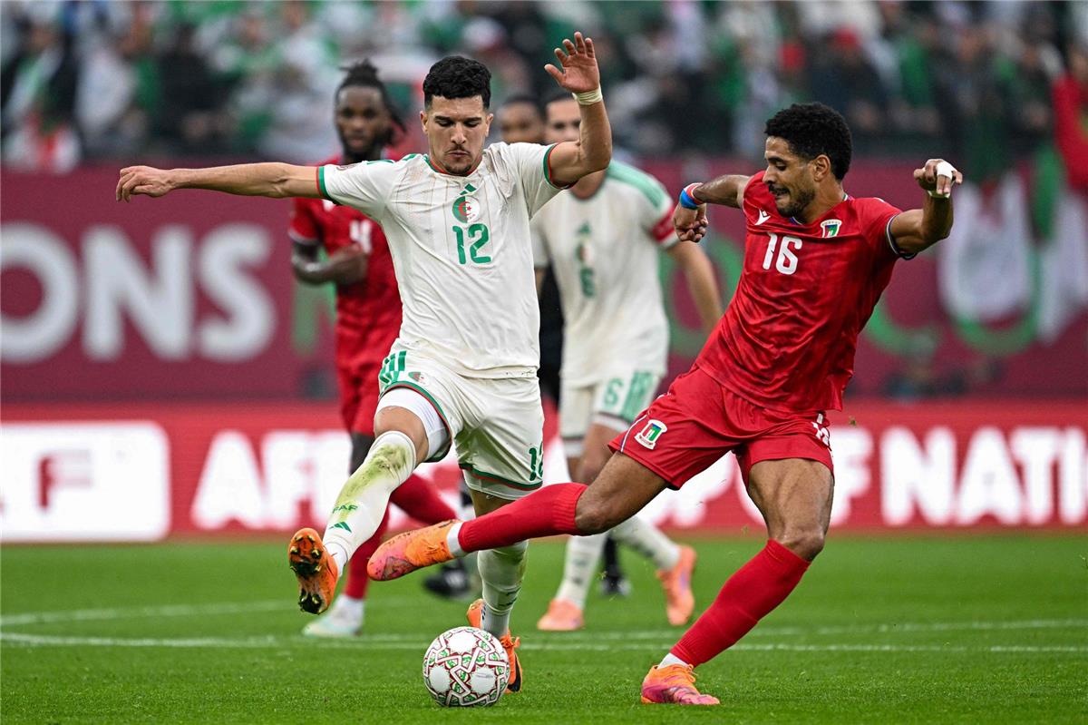 ترتيب مجموعة الجزائر في كأس أمم إفريقيا بعد الفوز على غينيا الاستوائية ونهاية دور المجموعات