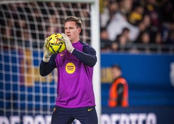 خطوة جديدة من برشلونة لحسم مستقبل تير شتيجن مع الفريق