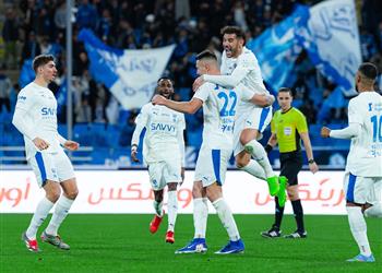 فيديو الهلال يفوز على الخلود بثلاثية ويحتل وصافة ترتيب الدوري السعودي