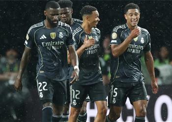 بعد إصابة أرنولد موقف ريال مدريد من تدعيم مركز الظهير الأيمن في يناير