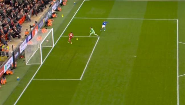 من علي خط المرمي كييزا ينقذ ليفربول من هدف فوز قاتل لـ سندرلاند