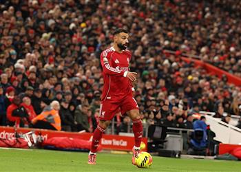 سلوت محمد صلاح لاعب استثنائي وطبيعي أن يتحدث الناس عنه إذا لم يشارك