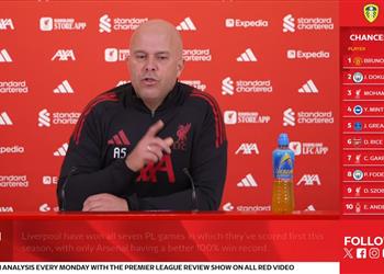 سلوت يستعيد لاعب ليفربول أمام ليدز يونايتد ويقارن بين إيزاك وهالاند