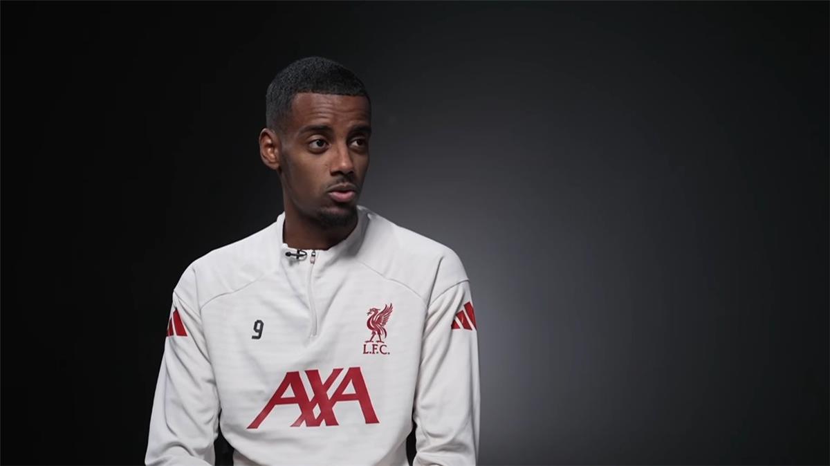 إيزاك: لا أحتاج لأحد لتقييم مستواي مع ليفربول.. ونركز على تحقيق الانتصارات