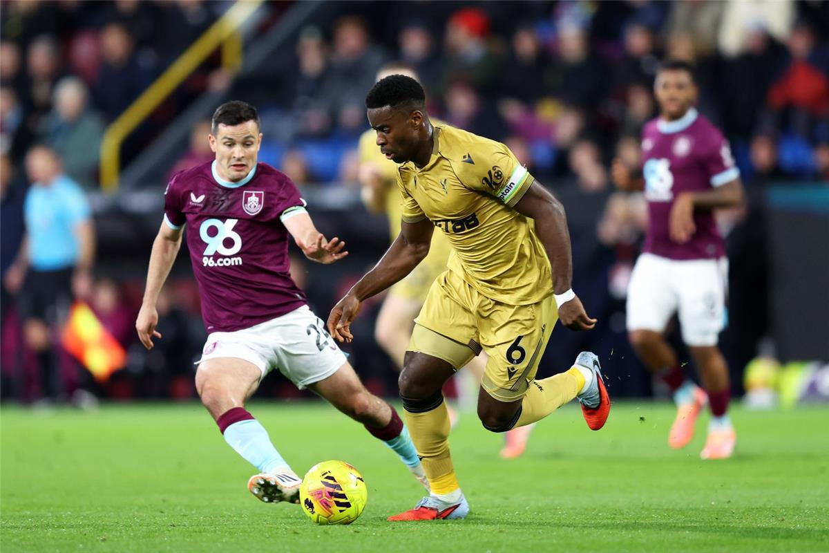 مارك جويهي يحسم رغبته بشأن وجهته القادمة بين بايرن ميونخ وقطبي إسبانيا