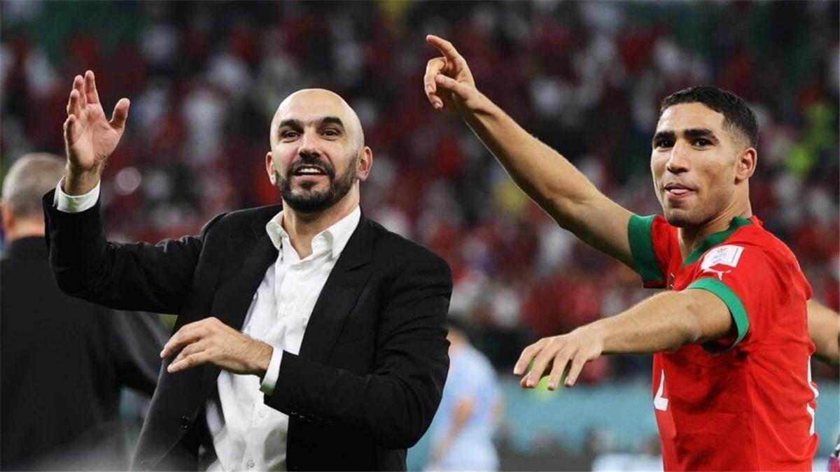 وليد الركراكي وأشرف حكيمي