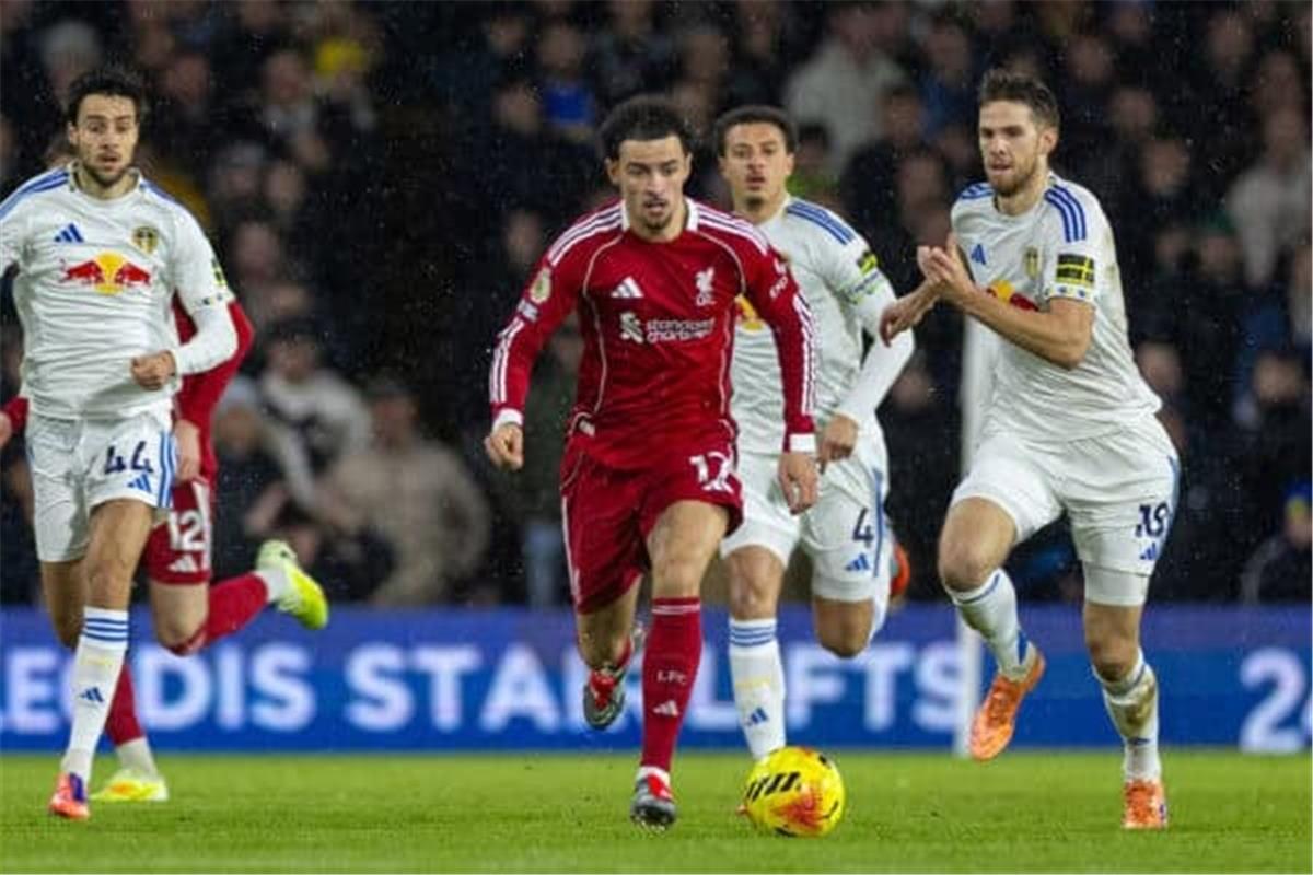 في الوقت القاتل.. ليدز يونايتد يسجل هدف التعادل الثالث أمام ليفربول