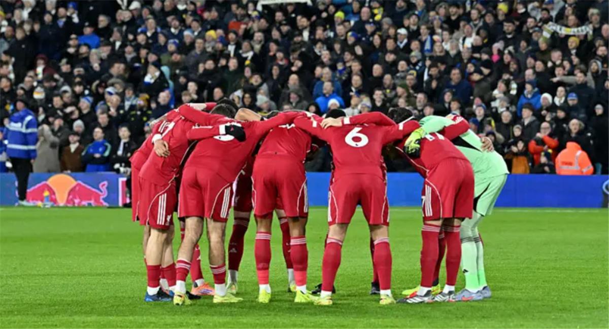 رجل مباراة ليفربول وليدز يونايتد في الدوري الإنجليزي