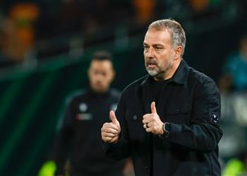 فليك بعد الفوز على ريال بيتيس لن أفكر في الجانب السلبي ولامين يامال وافق على طلبي