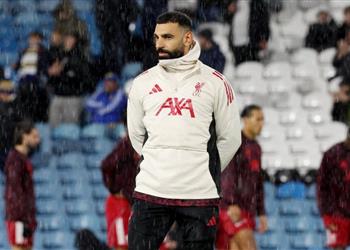 صحفي إنجليزي يدافع عن محمد صلاح يستحق معاملة أفضل من ليفربول ولن يرحل وحيد ا