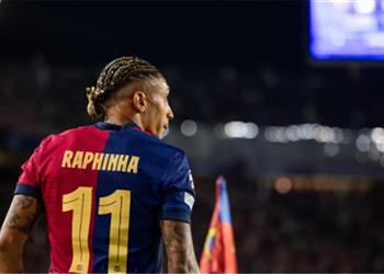 رافينها يحسم الجدل بشأن أنباء رحيله عن برشلونة إلى الدوري السعودي