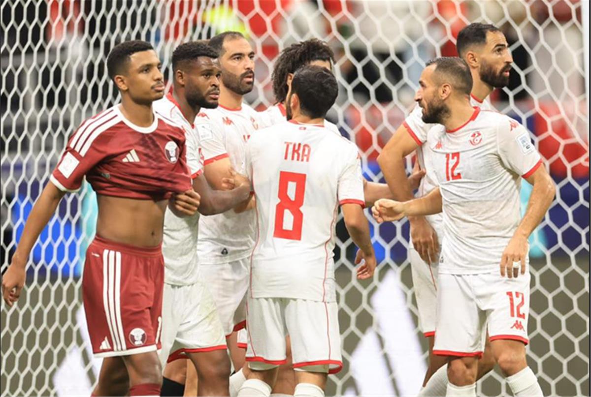 فيديو.. بن رمضان يقود تونس للفوز على قطر بثلاثية ويودعان كأس العرب رسميًا