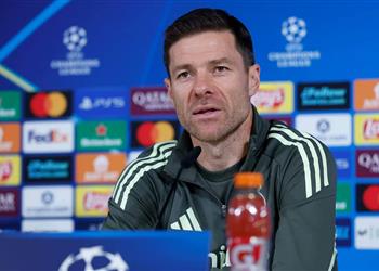 ألونسو يعلق على معاقبة محمد صلاح ويوضح موقفه من تدريب ليفربول