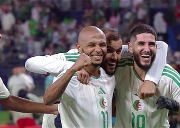 فيديو منتخب الجزائر يهزم العراق بثنائية ويتأهل إلى ربع نهائي كأس العرب 2025