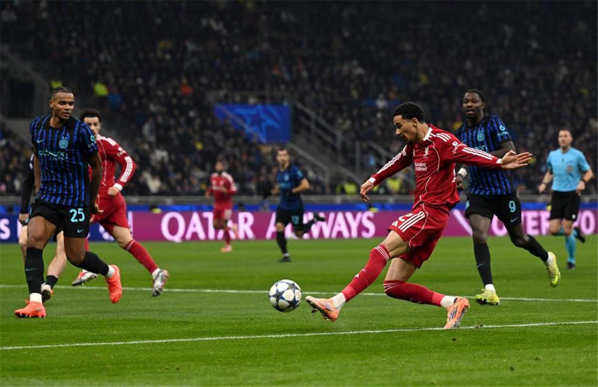 في الكورة : فيديو | الفار يلغي هدف ليفربول الأول أمام إنتر ميلان في دوري أبطال أوروبا