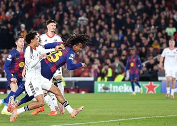 فيديو في 3 دقائق كوندي يسجل هدفين لـ برشلونة أمام آينتراخت فرانكفورت