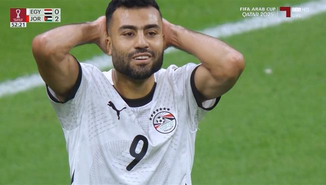 حسام حسن يهدر هدف محقق لمصر امام الاردن بكاس العرب