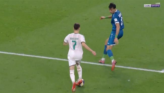 عادل بولبينة كاد ان يسجل هدف رائع امام العراق لولا تألق الحارس