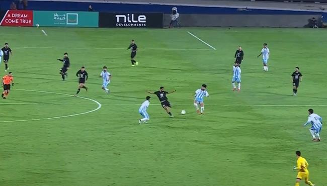 هدف احمد ياسر ريان الرائع في مرمي بيراميدز من منتصف الملعب