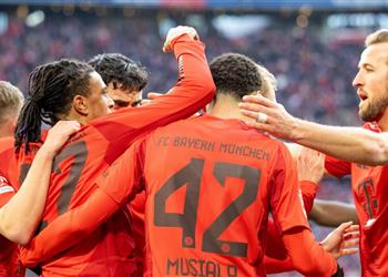 فيديو هاري كين يقود بايرن ميونخ لفوز مثير على هولشتاين في الدوري الألماني