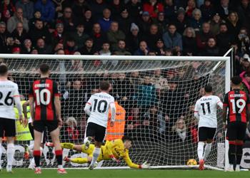 رجل مباراة ليفربول وبورنموث في الدوري الإنجليزي