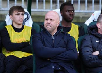 أضاع الرباعية التاريخية ليفربول يهدر فرصة الحصول على 3 ملايين جنيه إسترليني