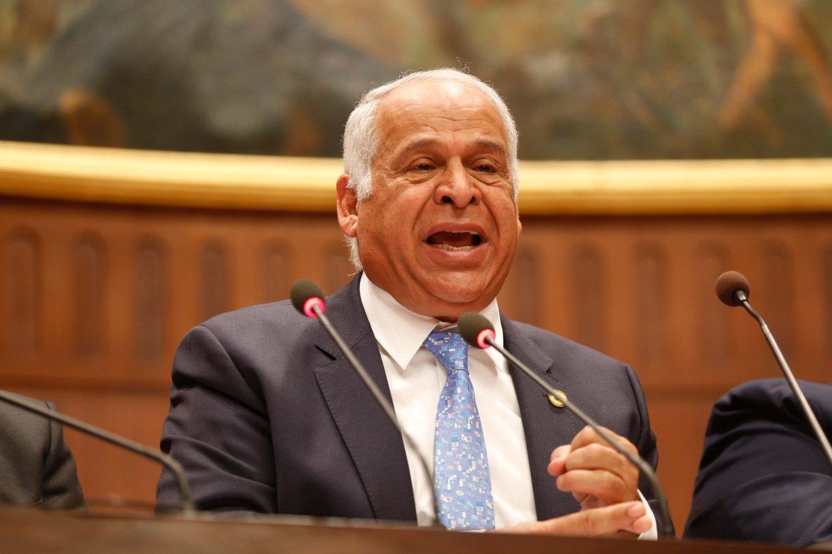 في الكورة : فرج عامر: نشعر أن سموحة كمية مهملة.. وسأشتكي اتحاد الكرة إلى الله