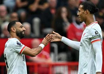 ليفربول يحطم آمال جماهيره بشأن مستقبل محمد صلاح وفان دايك